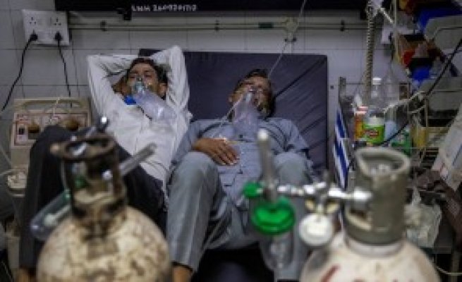 Situație CRITICĂ în India: spitalele sunt copleșite. Țara a înregistrat un nou RECORD de cazuri de Covid-19