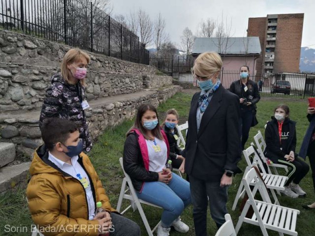 Turcan: Intenţionăm să construim reţele sociale cu centre de servicii sociale integrate