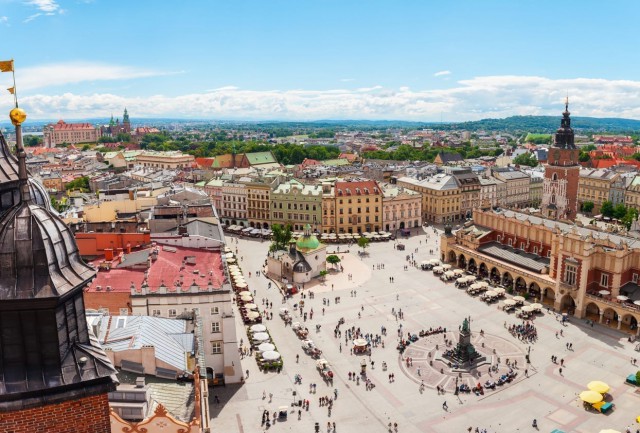 Coronavirus: Polonia va relaxa restricţiile în majoritatea regiunilor