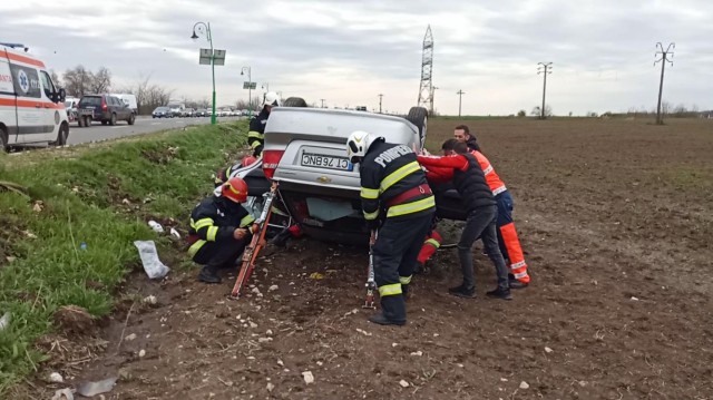 VIDEO! O mașină s-a RĂSTURNAT între Năvodari și Lumina