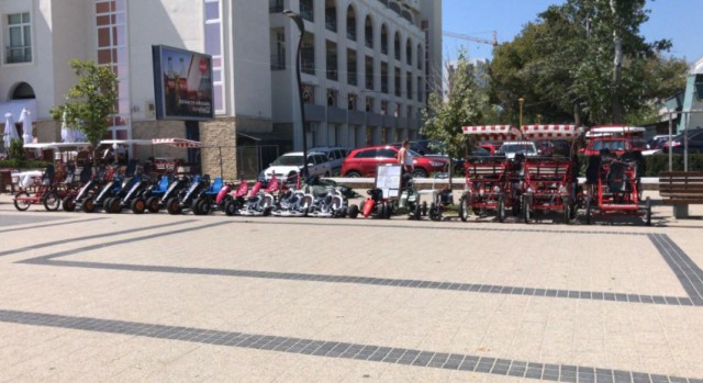 De ce firmele de ÎNCHIRIERE echipamente SPORTIVE au INTERZIS, în acest sezon, în MAMAIA?!