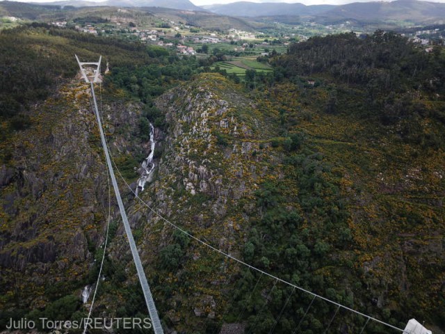 Portugalia a inaugurat cel mai lung pod pietonal suspendat din lume