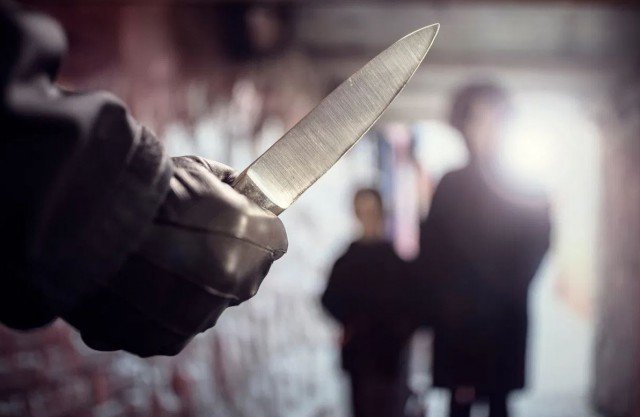 Un bolnav psihic a tăiat cu cuțitul 16 copii, într-o grădiniță