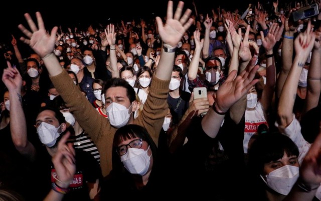 Coronavirus: „Niciun semn“ de contagiere în timpul unui concert-test cu 5.000 de spectatori în Barcelona