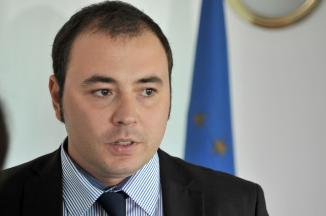 Alexandru Muraru, acuzat că a postat în cinstea veteranilor români o poză cu un veteran al armatei roșii