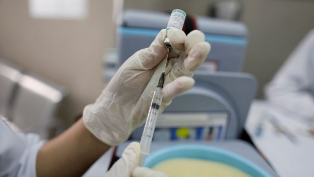 Coronavirus: Grecia preconizează să vaccineze întreaga populaţie de peste 30 de ani până la sfârşitul lunii mai