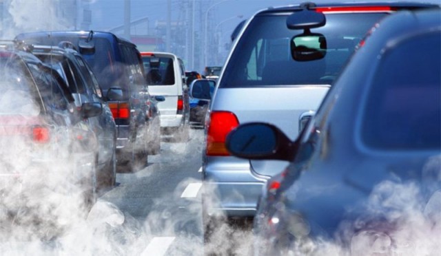 UE vrea ca sectoare transport şi construcţii să plătească pentru emisiile lor poluante