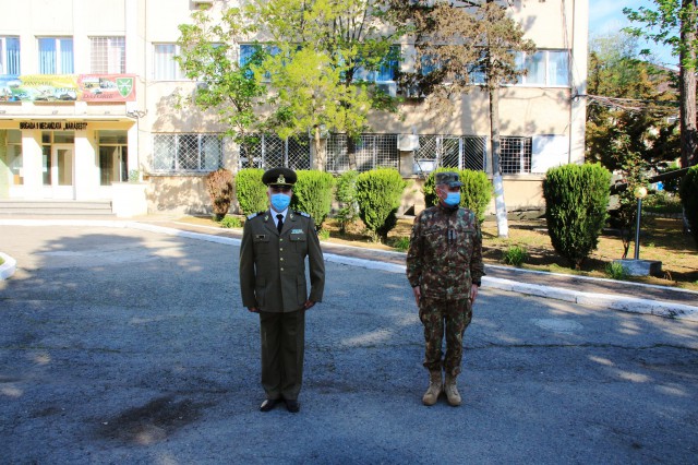 Plutonierului adjutant Dănuţ Alb, de la Brigada Brigada 9 Mecanizată ,,Mărăşeşti”, a PREDAT ștafeta FIULUI