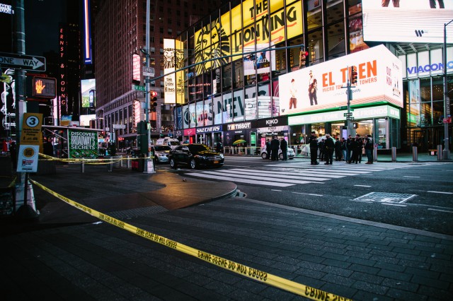 SUA: Trei trecători, dintre care o fetiţă, răniţi într-un incident armat în New York