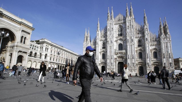 SUTE de familii din Italia dau în judecată Guvernul pentru gestionarea pandemiei de COVID-19