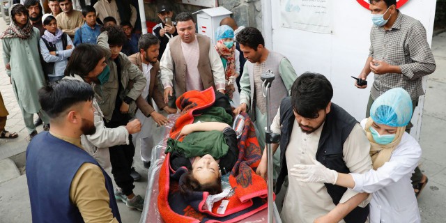 Afganistan - Nou bilanț: 85 de morţi în atentatele din apropierea unei şcoli pentru fete la Kabul