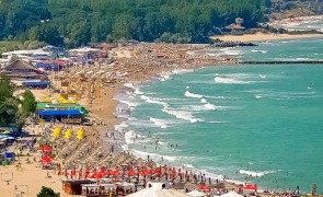 O nouă TAXĂ pentru turiştii de la Marea Neagră: 'Avem turişti foarte nemulţumiţi'