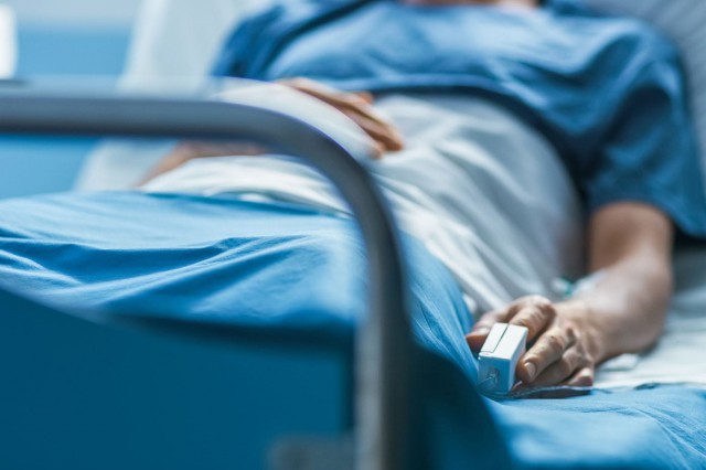 COVID-19 - Studiu: Riscul de accident vascular cerebral, mai mare printre pacienții spitalizați