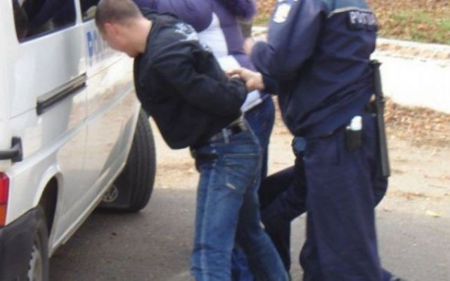 Captură impresionantă de ȚIGĂRI de contrabandă, CONFISCATĂ de POLIȚIA de Frontieră!