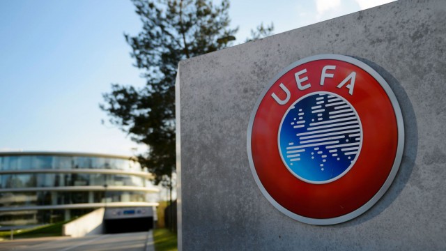 UEFA cere federațiilor naționale reținere în programarea meciurilor în străinătate