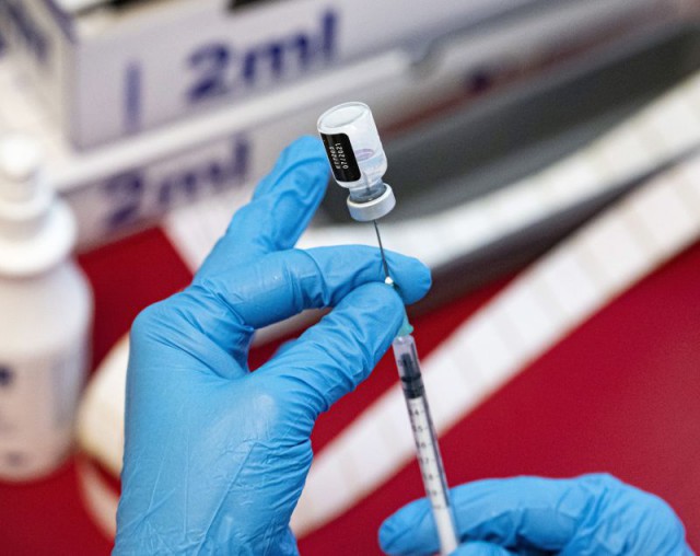 Coronavirus: Crucea Roşie cere ţărilor bogate să doneze Asiei de Sud-Est vaccinurile care le prisosesc