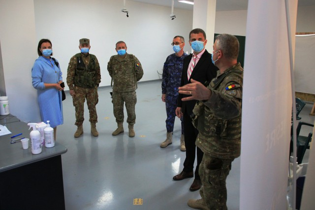 Prefectul Silviu COȘA, în vizită la Brigada 9 Mecanizată Mărășești din Constanța