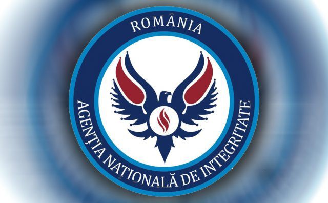 Proiect USR PLUS: Funcţionarii publici declaraţi incompatibili de ANI nu pot ocupa poziţii de conducere la stat