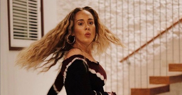 Adele și-a lăsat tatăl să moară în sărăcie. Bărbatul s-a stins la 57 de ani