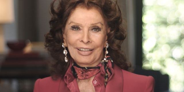 Sophia Loren, recompensată cu trofeul pentru cea mai bună actriţă la gala premiilor David di Donatello