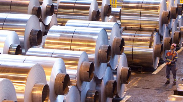 SUA şi UE au ajuns la un acord temporar în dosarul tarifelor vamale la oţel şi aluminiu