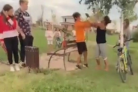 SCANDAL la VALU lui Traian! Au început copiii și au CONTINUAT ADULȚII!