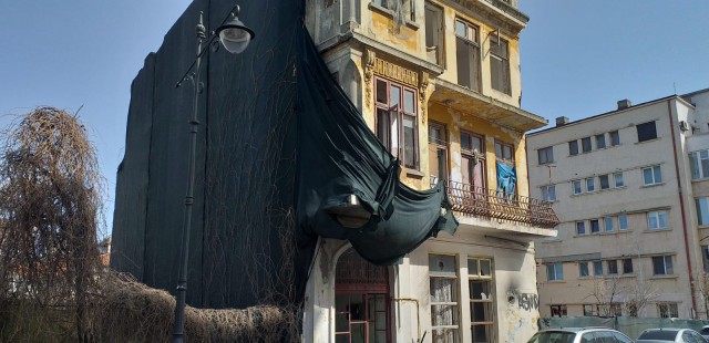 Centrul vechi al Constanței, bombardat cu CLĂDIRI în PARAGINĂ!