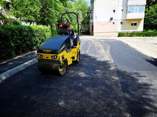 Se asfaltează cartierul Eroilor din Agigea!