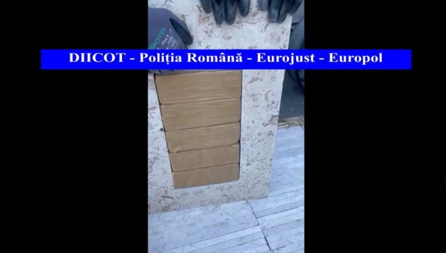 Cum AJUNGEAU mii de kg de HEROINĂ în PORTUL Constanța! CAPTURĂ RECORD!