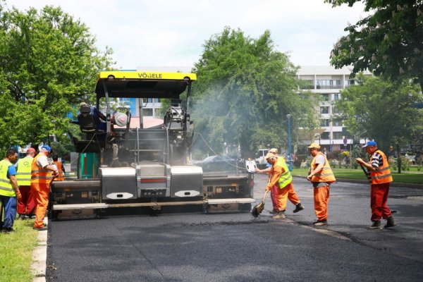 Spațiile destinate parcării autovehiculelor din stațiunea Mamaia au fost reabilitate
