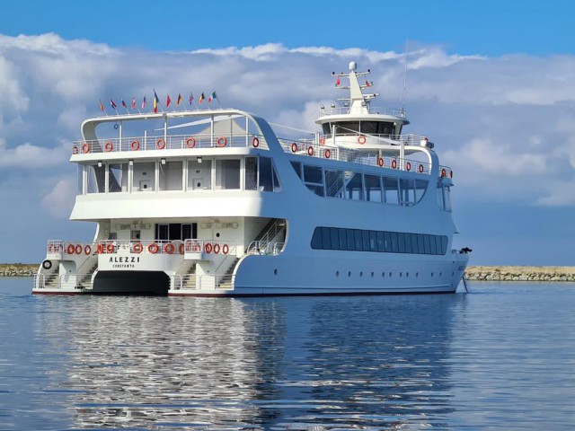 RESTO Constanța: „Marea Relaxare vine de pe mare!”, din 31 mai, pe ALEZZI YACHT!