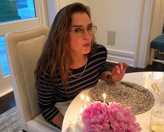 Brooke Shields, actrița din „Laguna Albastră”, a împlinit 56 de ani