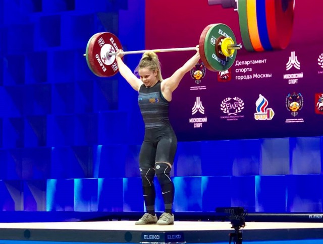 Haltere: Raluca Andreea Olaru a câştigat trei medalii de aur la Mondialele de juniori