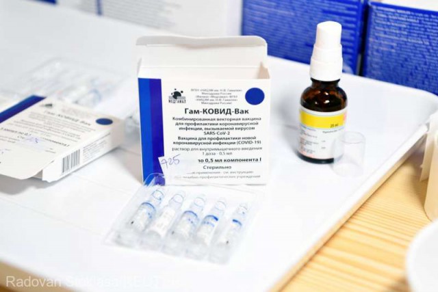 Coronavirus: Slovacia a început vaccinarea cu Sputnik V