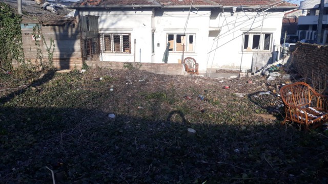 BLOC de 6 ETAJE, lângă POȘTA de pe MAMAIA