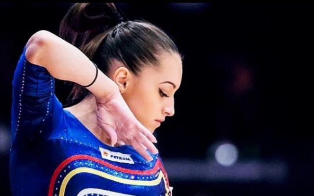 Gimnastică artistică: Larisa Iordache, calificată în finalele la paralele şi bârnă la Cupa Mondială de la Cairo