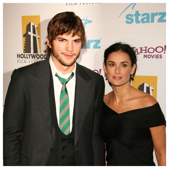 Cum obişnuia Ashton Kutcher să o facă de râs pe Demi Moore