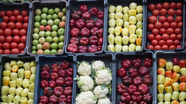 Alertă alimentară: Fructele și legumele din piețe, pline de pesticide
