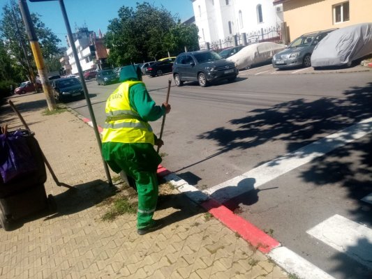 Primăria face CURAT în oraș, după ploi