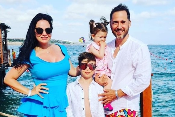 Deea și Dinu Maxer, ghinioane în lanț în vacanța din Antalya. „M-a sunat DSP-ul să-mi spună că am Covid“