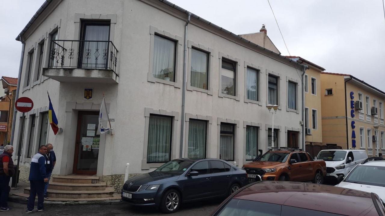 Firma care ÎNCASEAZĂ CHIRIA de la Primăria Constanța, la un pas de FALIMENT Firma care ÎNCASEAZĂ CHIRIA de la Primăria Constanța, la un pas de FALIMENT