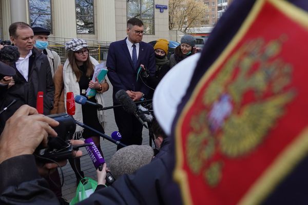 Mişcarea lui Navalnîi dă asigurări că nu cedează în faţa represaliilor şi va continua lupta în pofida lichidării sale