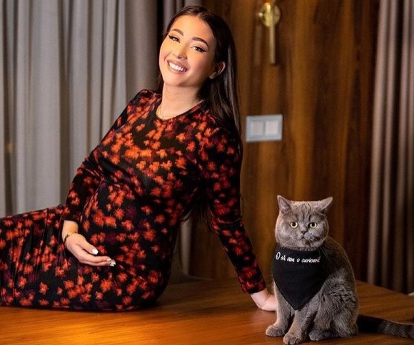 Nicole Cherry a dezvăluit sexul bebelușului! Ce metodă inedită a ales pentru marele anunț
