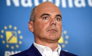 Rareș Bogdan, după demisiile miniștrilor USR-PLUS: 'În România începe școala'