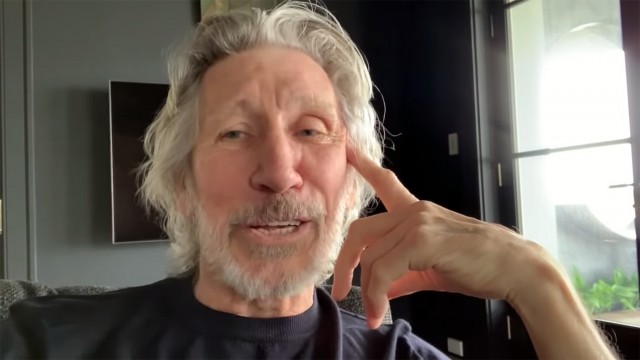 Roger Waters a refuzat „o sumă uriaşă“ oferită de Facebook pentru „Another Brick in the Wall, Part 2“