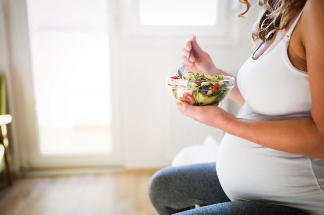 Regimul vegan în sarcină: siguranță, suplimente, plan de dietă