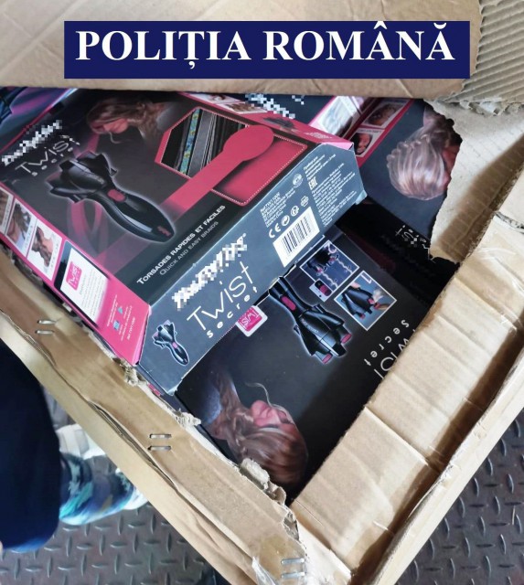 ACCESORII pentru PĂR CONTRAFĂCUTE, RIDICATE de POLIŢIŞTI