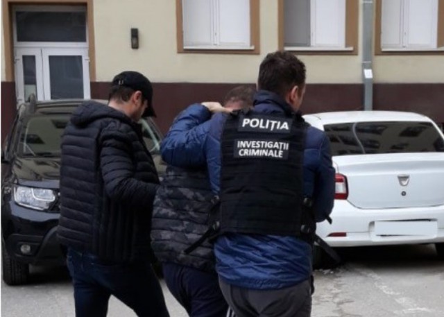 5 ani de ÎNCHISOARE pentru un VIOLATOR care era și tâlhar în 'timpul liber'