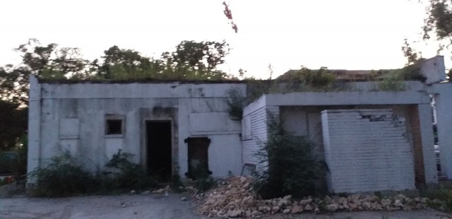 TURIȘTII din Satul de Vacanță, ALUNGAȚI de un WC public DEZAFECTAT