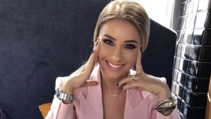 Anamaria Prodan s-a enervat: „Da, am vrut să mă sinucid - cu Reghe în cârcă și cocoțată pe pian”